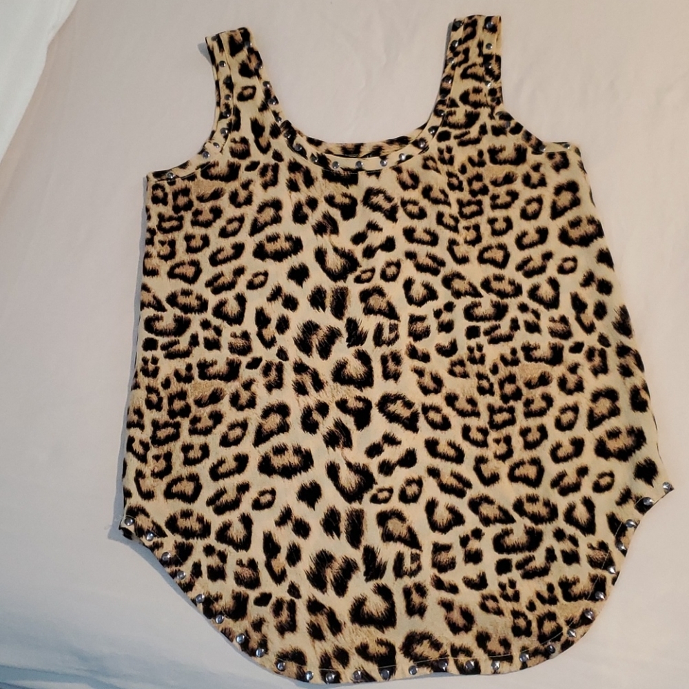 Cheetah print top